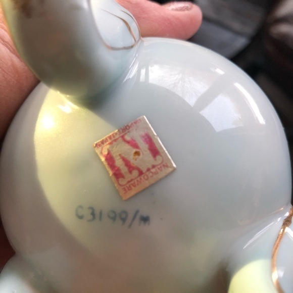 Vintage Napcoware hand painted porcelain floral egg shaped vase - Picture 7 of 12